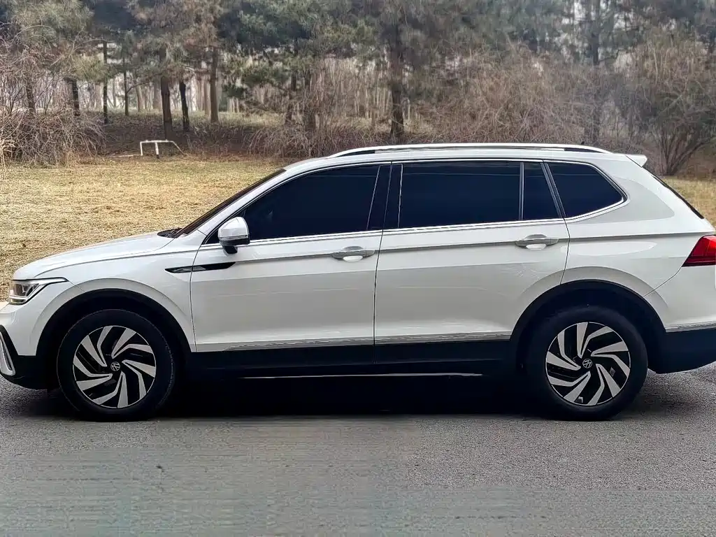 Tiguan L 2022 330TSI FWD Smart Edition