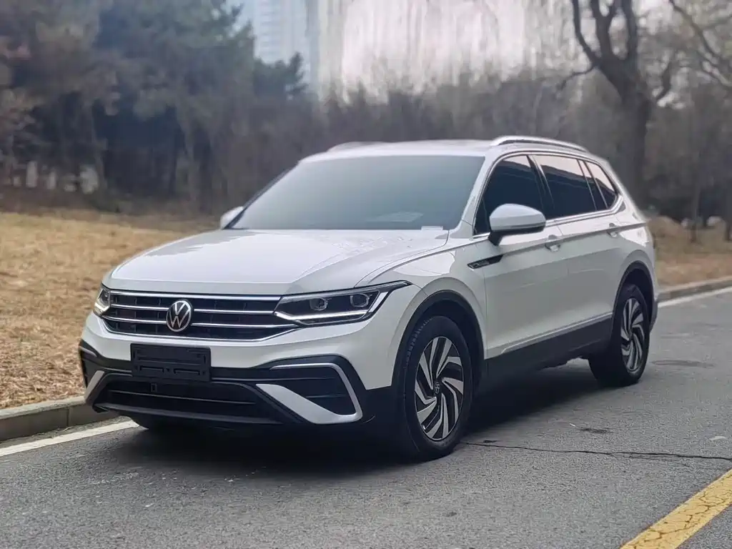 Tiguan L 2022 330TSI FWD Smart Edition