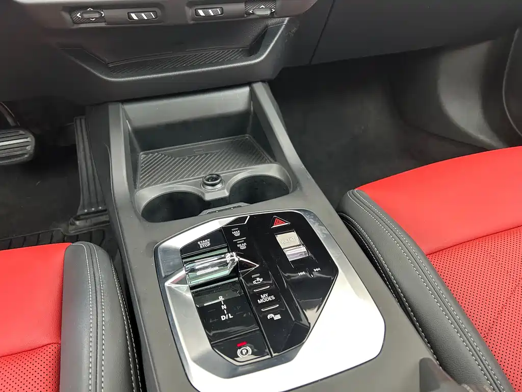 BMW 2 Series 2025 225L M Sport Night Edition