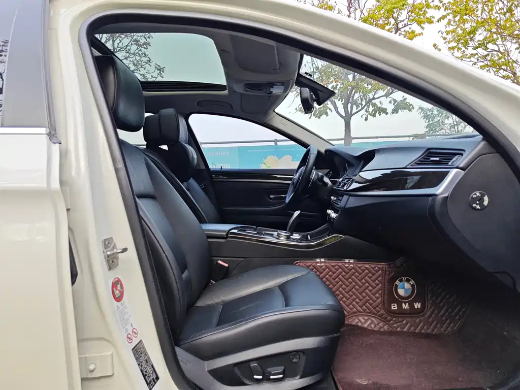 BMW 5 Series 2013 530Li Luxury Edition