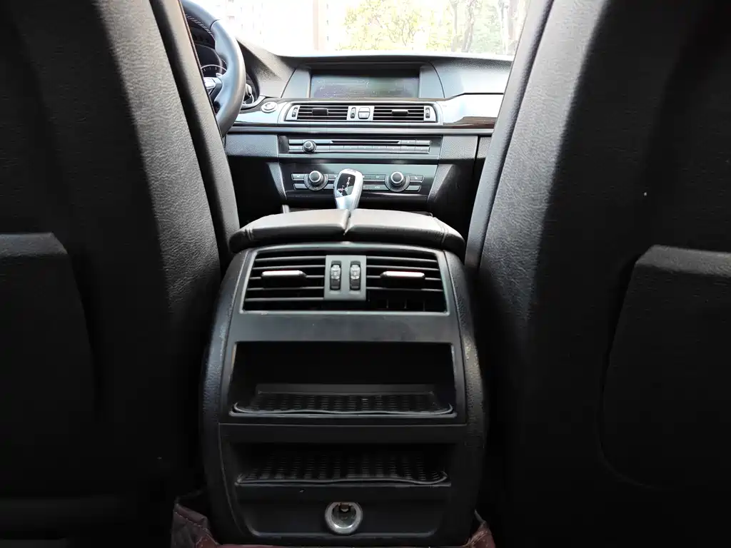 BMW 5 Series 2013 530Li Luxury Edition