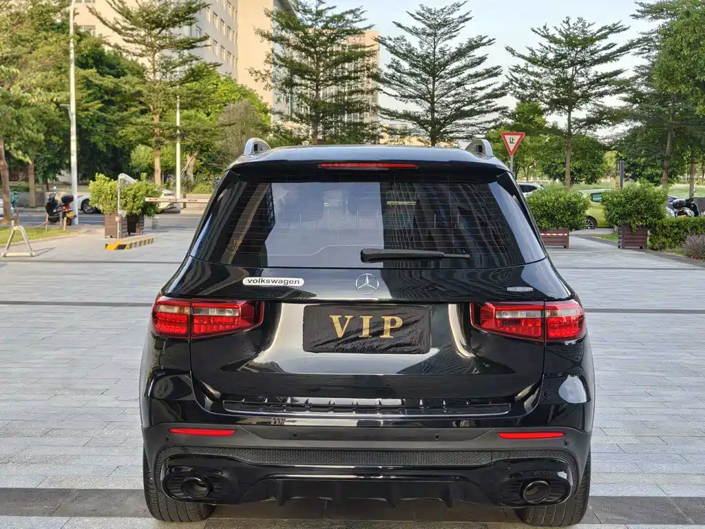 Mercedes-Benz GLB 180 Dynamic Edition 2021
