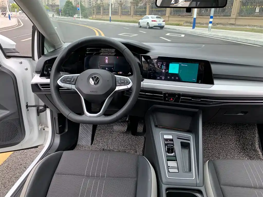 Golf 2023 280TSI DSG Pro