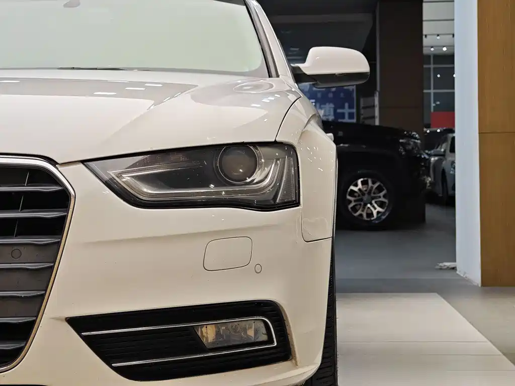 Audi A4L 2013 35 TFSI Automatic Standard