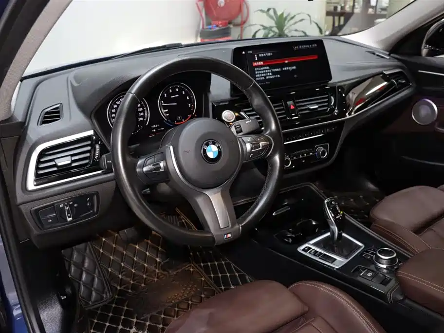 BMW 1 Series 2023 125i M Sport Night Edition