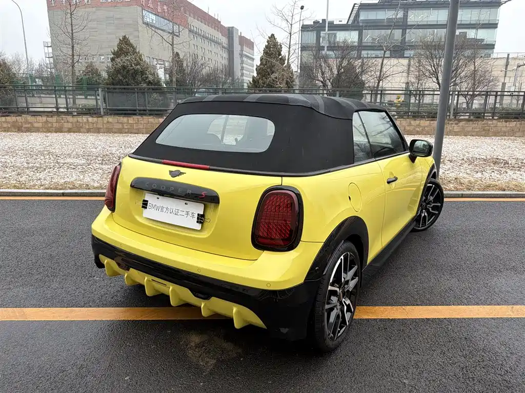 2025 MINI Cooper S Cabrio Artist