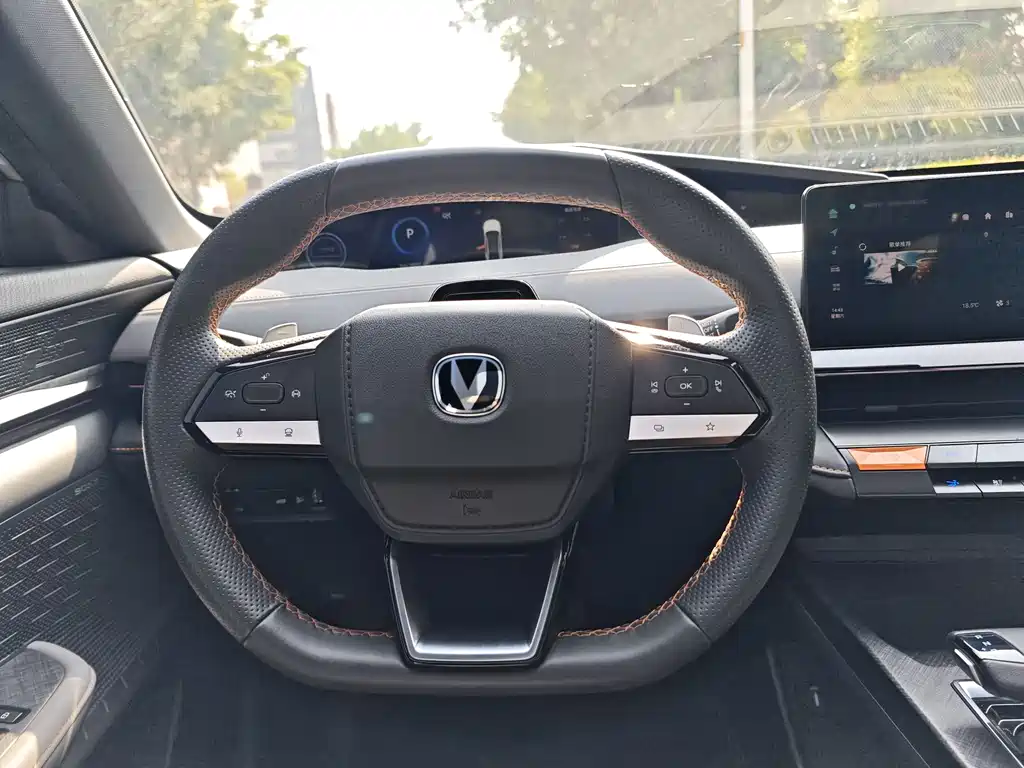 Changan UNI-V 2022 1.5T Premium