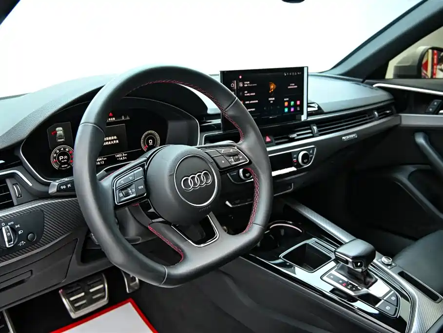 Audi A4L 2022 40 TFSI quattro RS Sport Edition
