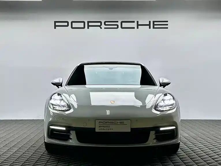 Porsche Panamera 4 Executive LWB 3.0T (2017)