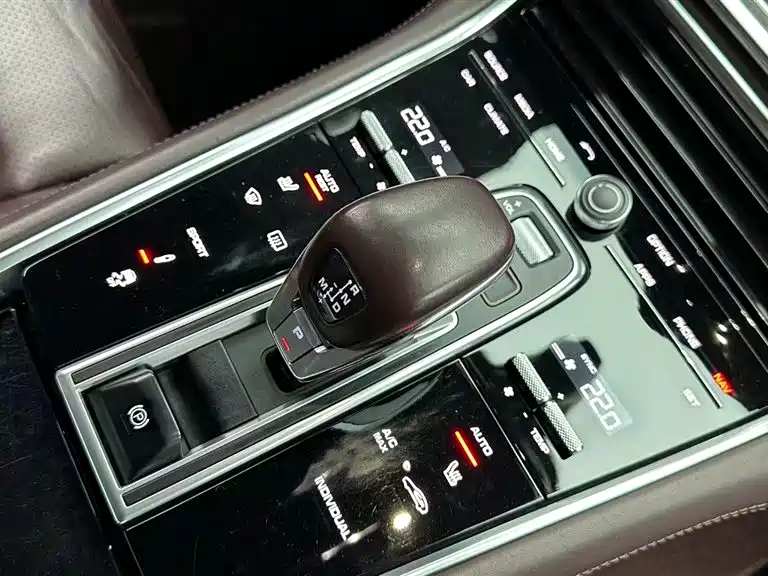 Porsche Panamera 4 Executive LWB 3.0T (2017)