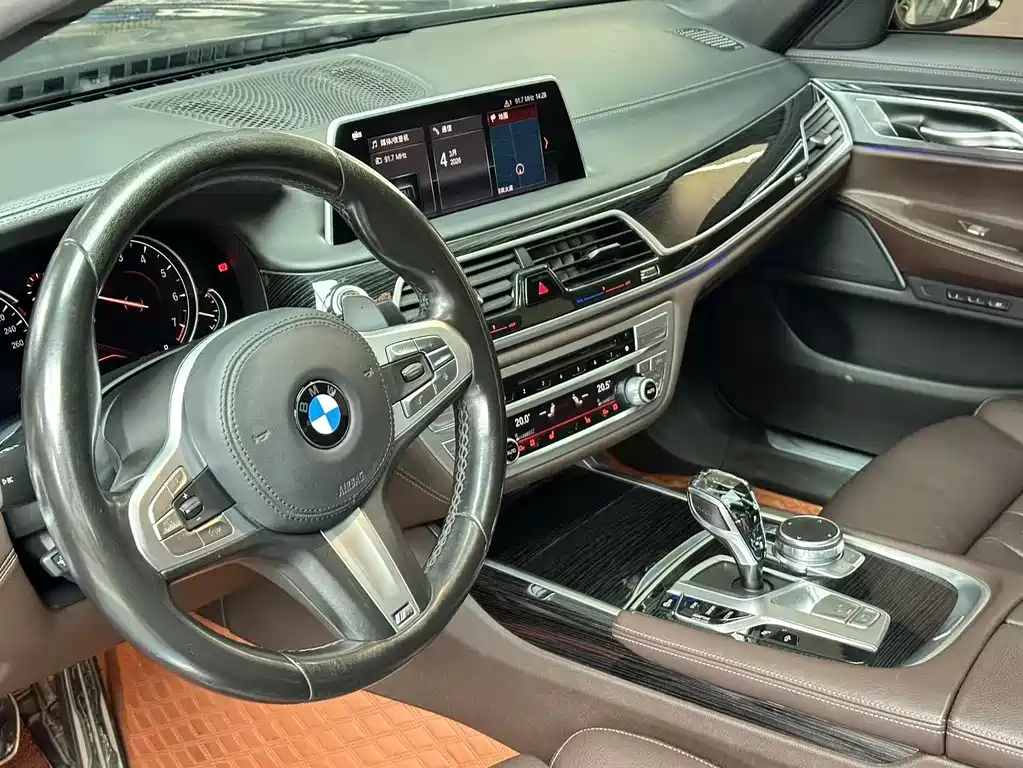 BMW 7 Series 2018 730Li Leading Edition M Sport Package