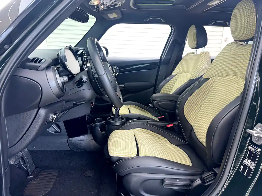 MINI 2023 2.0T COOPER S Artist 5-Door