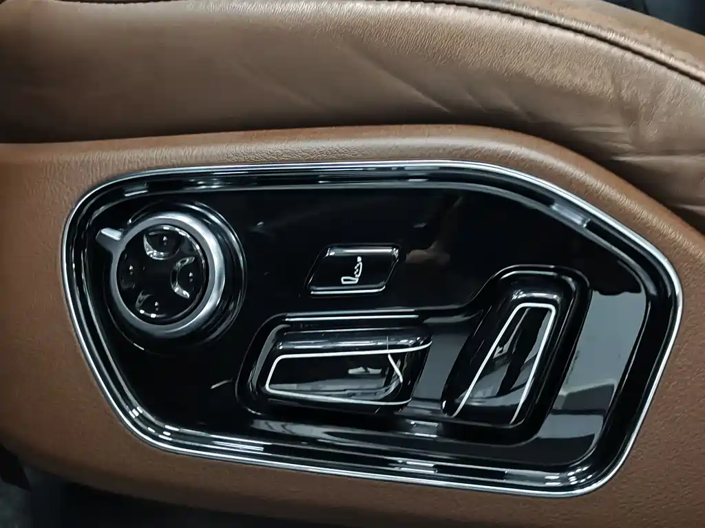 Audi A8L 45 TFSI quattro