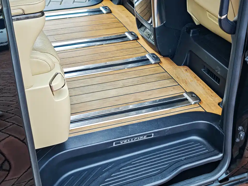 Toyota Vellfire 2021 Crown Hybrid 2.5L HV Premium Edition