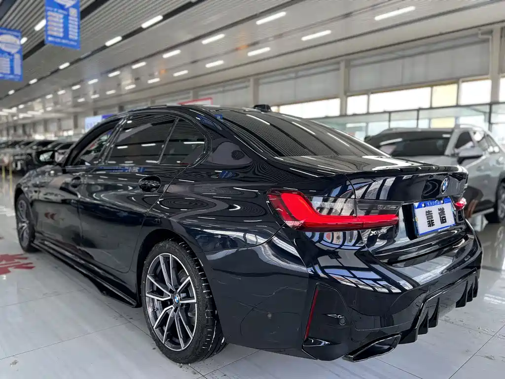 BMW 3 Series 2023 325Li xDrive M Sport Package