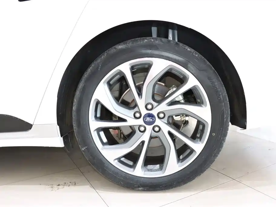 Ford Mondeo 2022 Facelift EcoBoost 245 Supreme Edition