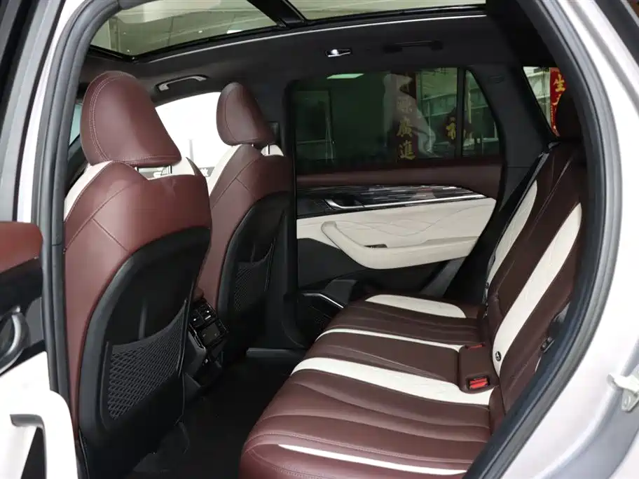 Geely Monjaro 2023 2.0TD High Power Automatic FWD Flagship