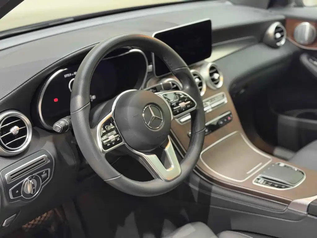Mercedes-Benz GLC 2020 GLC 300 L 4MATIC Luxury