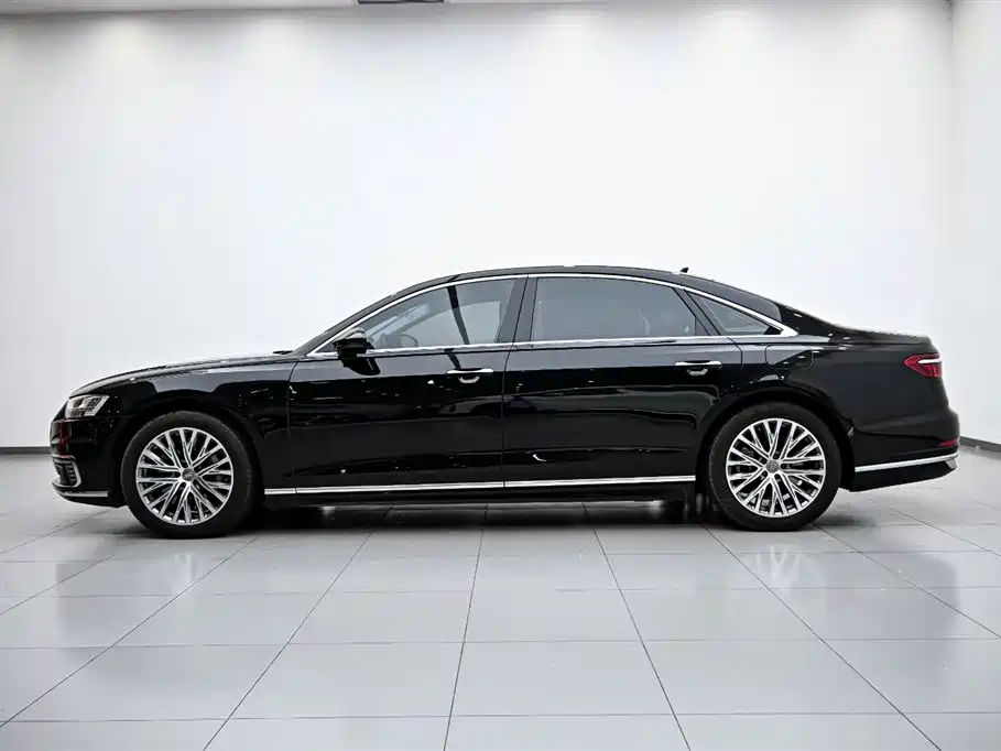 Audi A8L 60 TFSIe quattro Collector's Edition