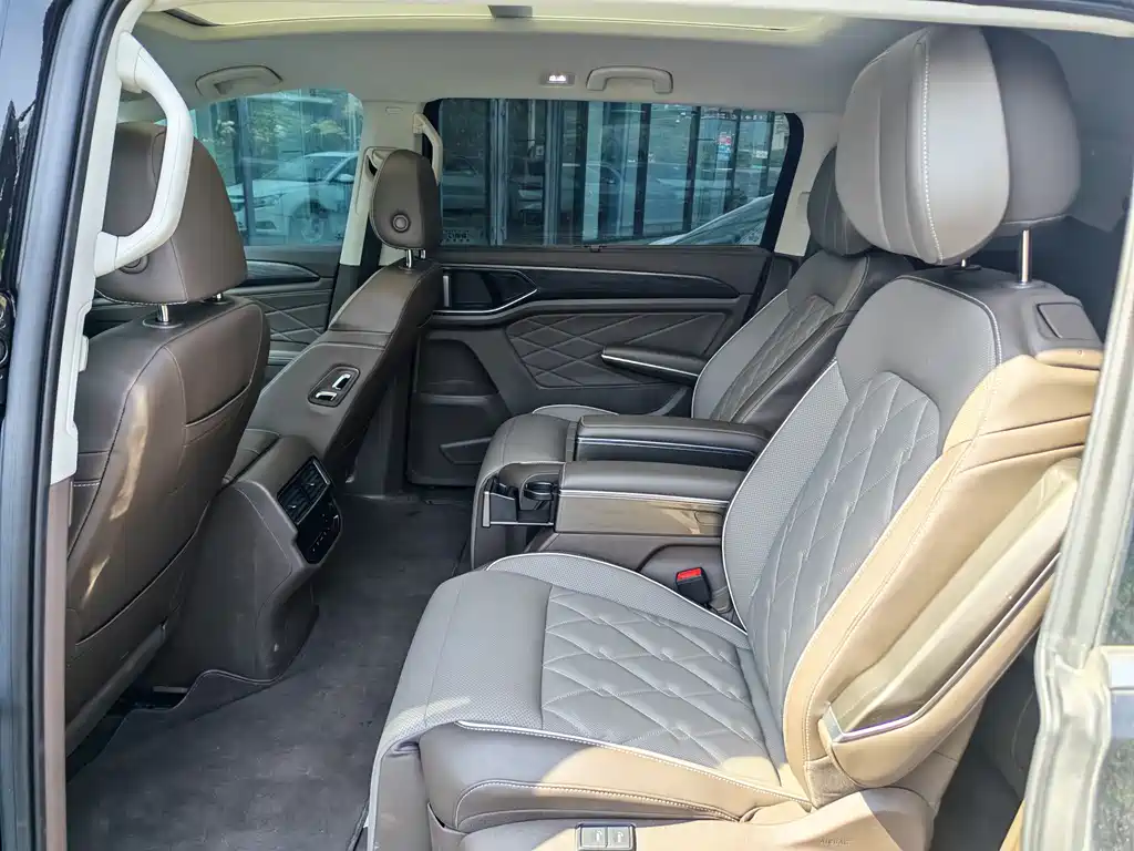 Viloran 2024 380TSI Prestige Edition