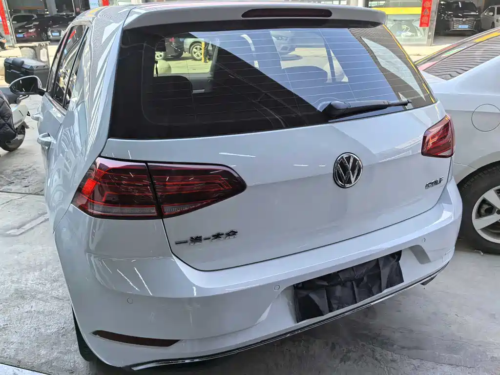Volkswagen Golf 2018 1.6L Automatic Comfort