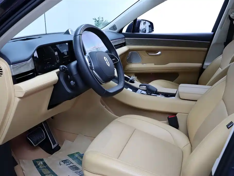 AITO M5 2022 EREV AWD Ultimate Edition