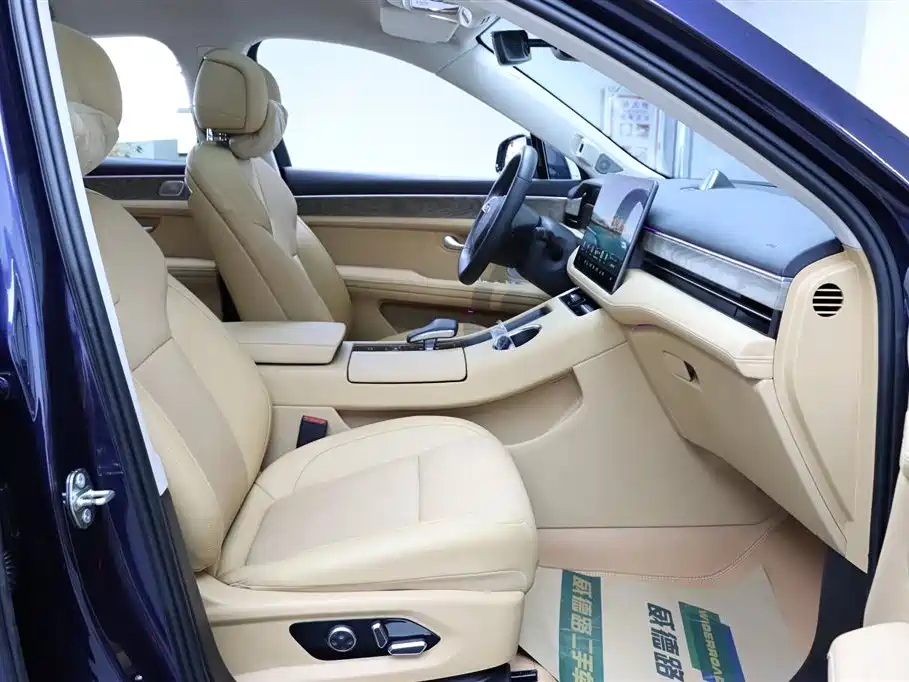 AITO M5 2022 EREV AWD Ultimate Edition