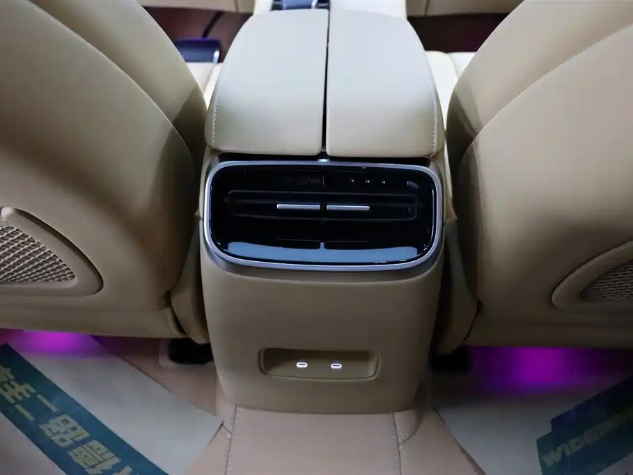 AITO M5 2022 EREV AWD Ultimate Edition