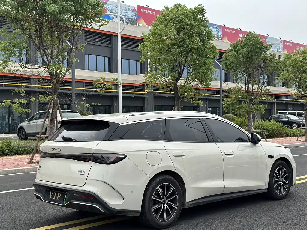 BYD Seal 06 DM-i Wagon 2025 DM-i 150KM Premium