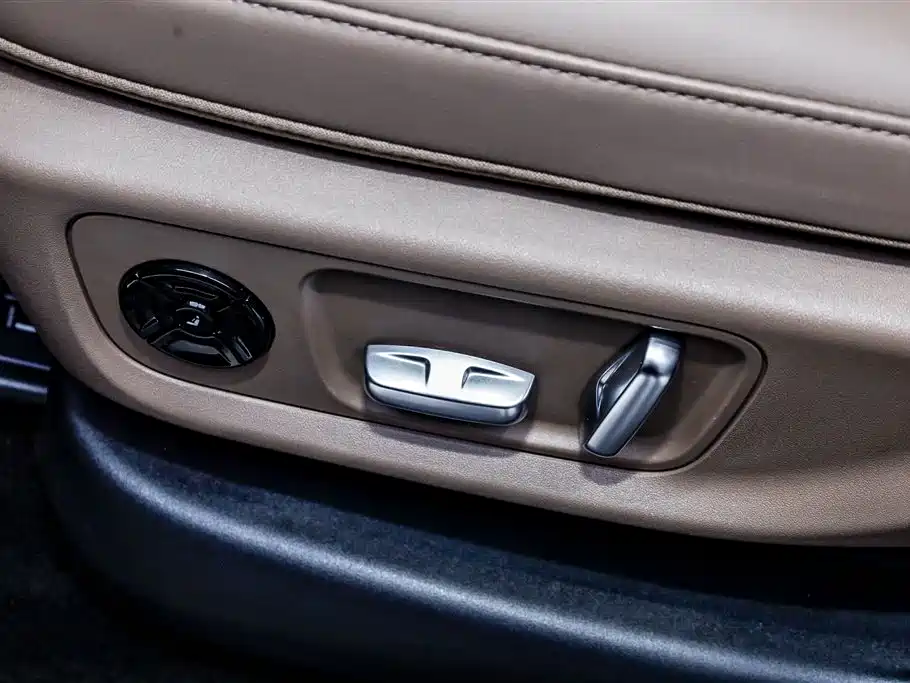 Li Auto L6 2025 Max Intelligent Refresh Edition