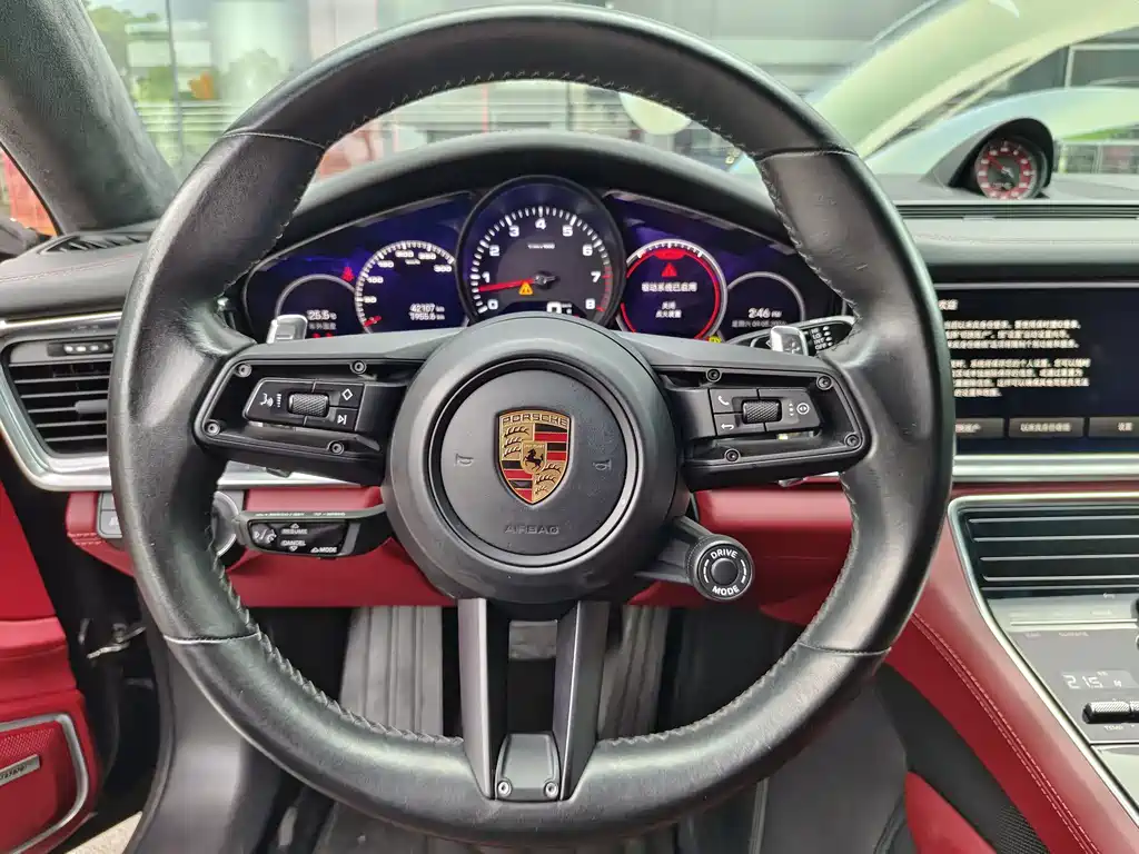 Porsche Panamera 2023 2.9T Platinum Edition