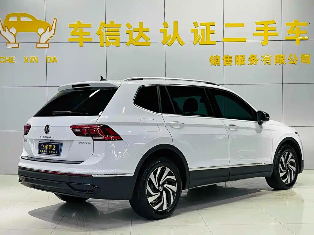Tiguan L 2024 model 300TSI Automatic FWD Smart Edition