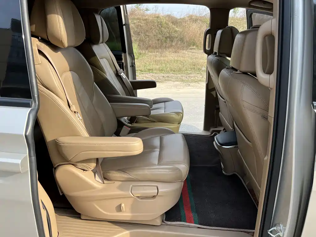 Buick GL8 2018 ES 28T Luxury Edition China VI