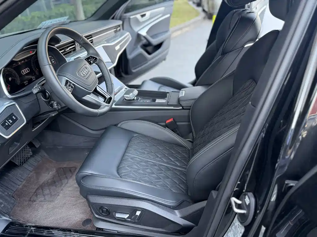 Audi A6L 2025 45 TFSI Zhenxuan Dynamic Edition