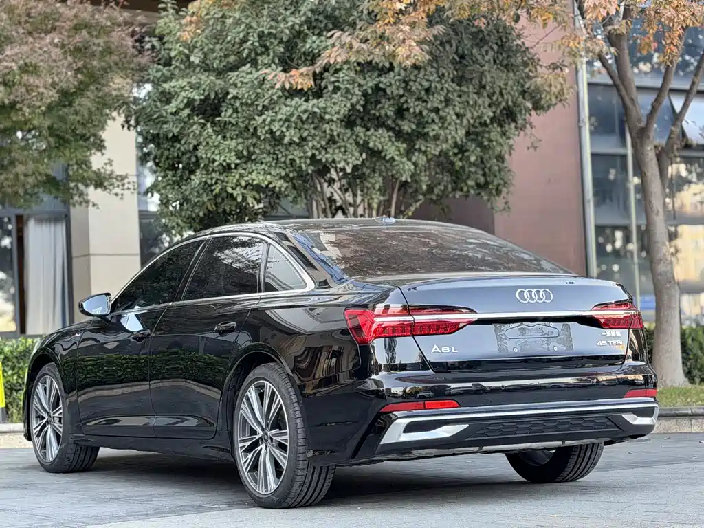 Audi A6L 2025 45 TFSI Zhenxuan Dynamic Edition