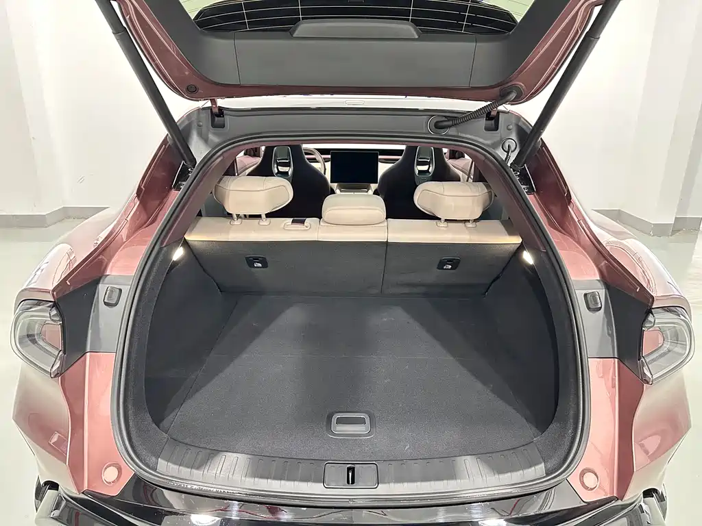 Xiaomi YU7 2025 Long Range High Performance AWD Max Edition