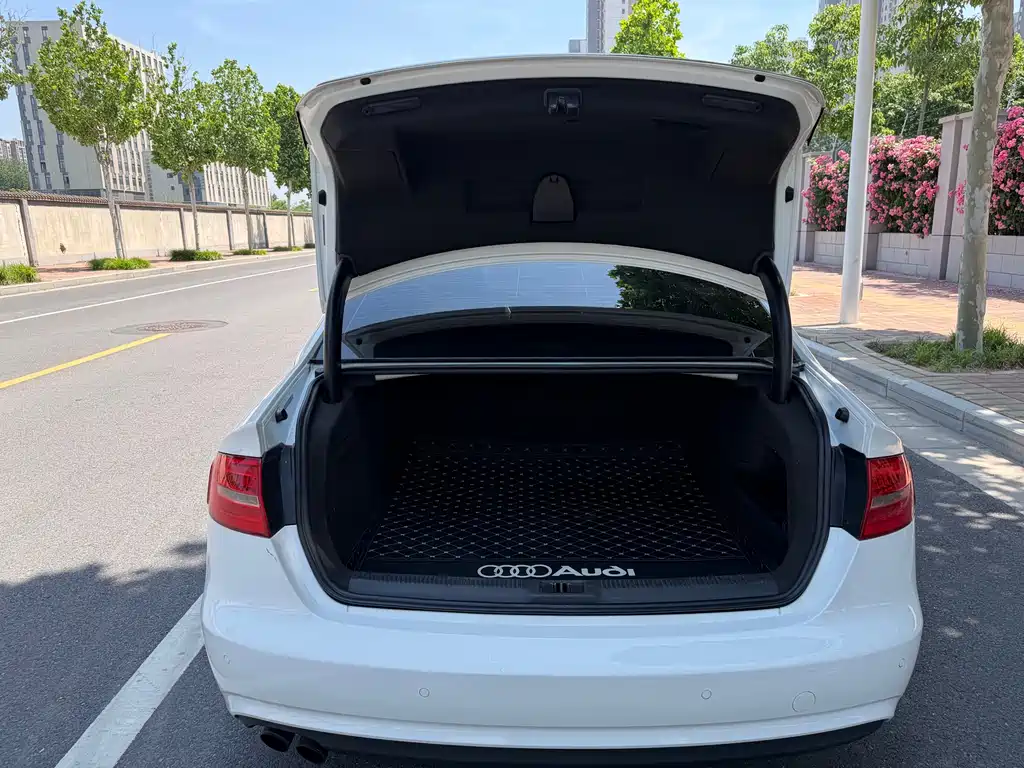 Audi A4L 2013 35 TFSI Automatic Standard
