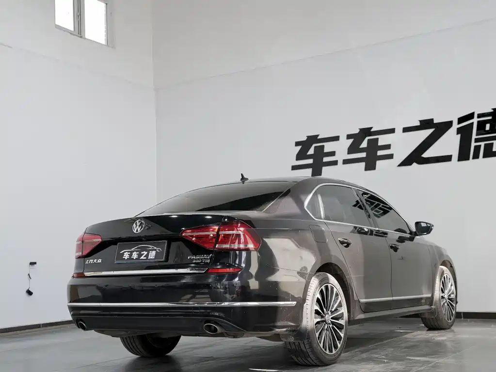 Volkswagen Passat 2017 330TSI DSG Yuzun Edition