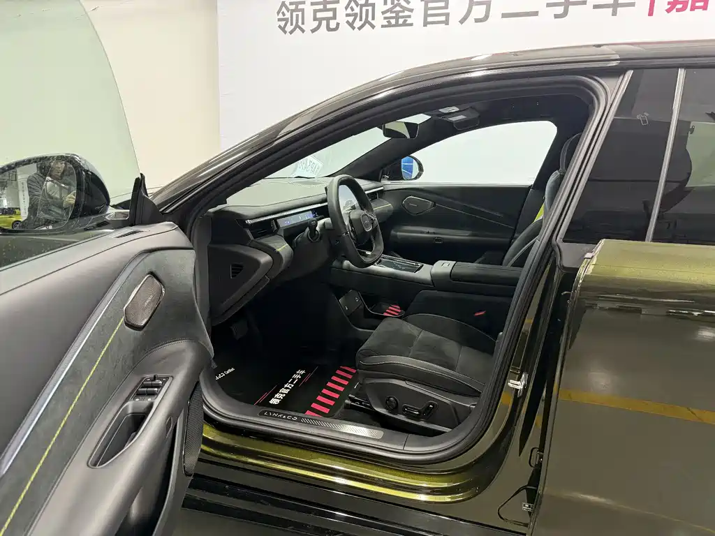 Lynk & Co 10 2025 240 AWD Ultra Sport Edition H7
