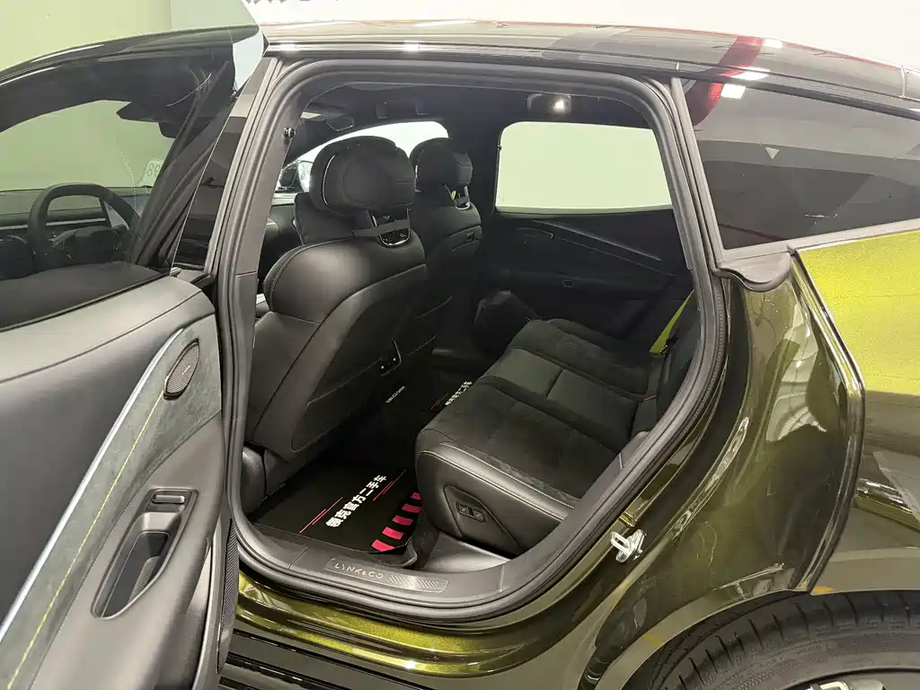 Lynk & Co 10 2025 240 AWD Ultra Sport Edition H7