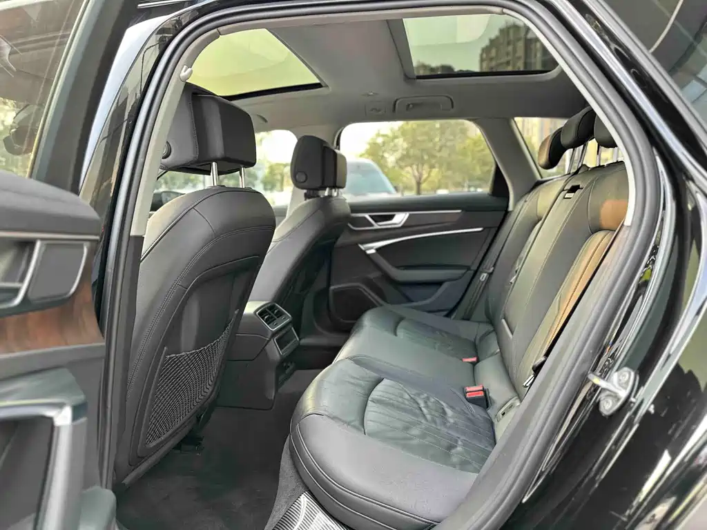 Audi A6 Import 2020 allroad quattro Explorer 55 TFSI Premium Off-road Edition