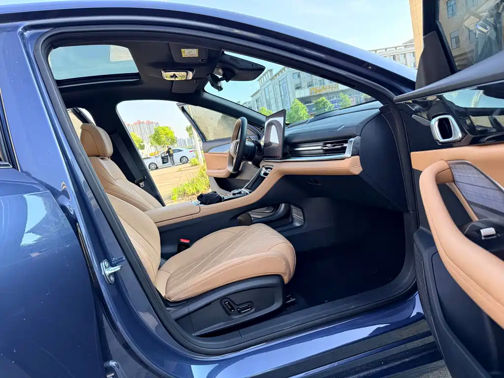 Geely Galaxy A7 2025 EM-i 150km Starship Edition