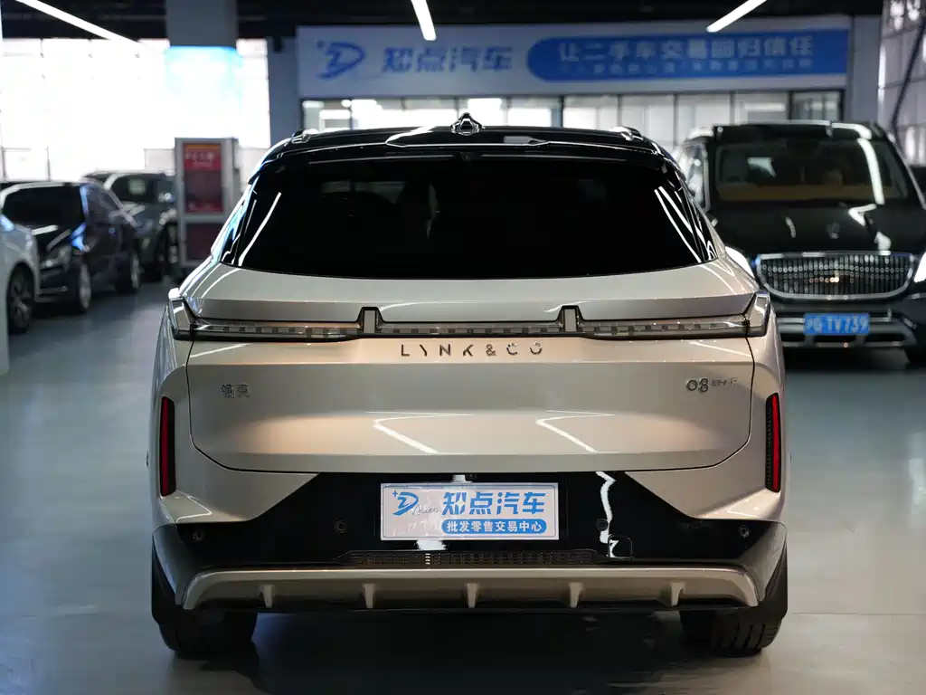 Lynk & Co 08 EM-P 2023 220km AWD Performance Halo