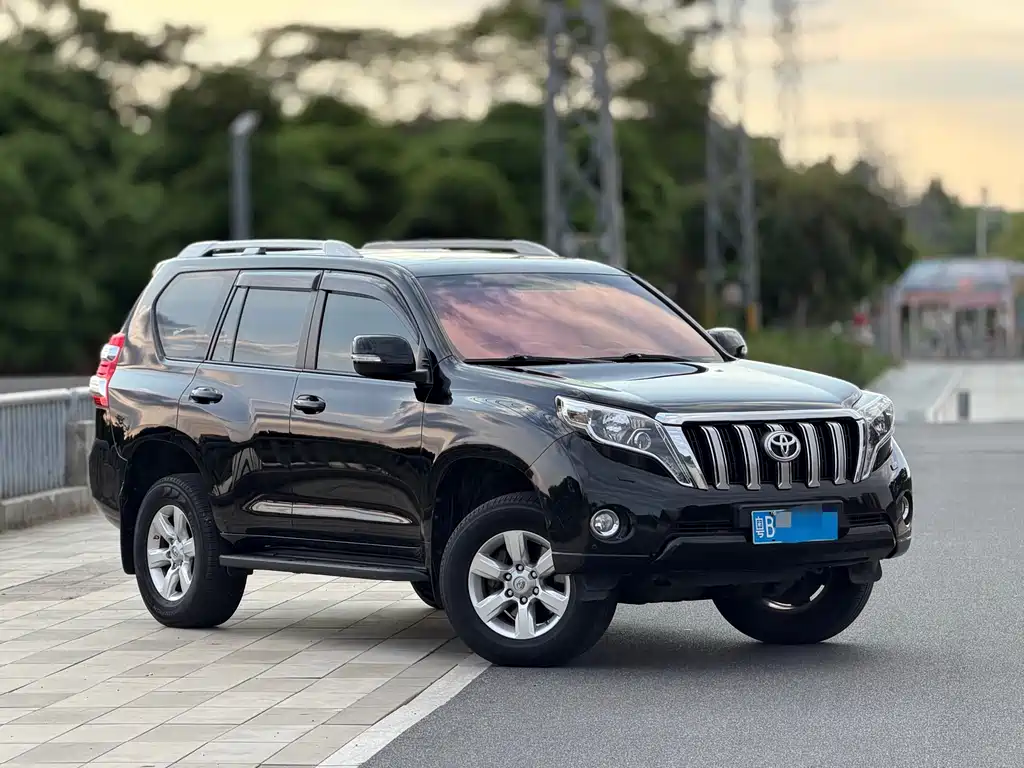 Toyota Prado 2015 4.0L Middle East Edition