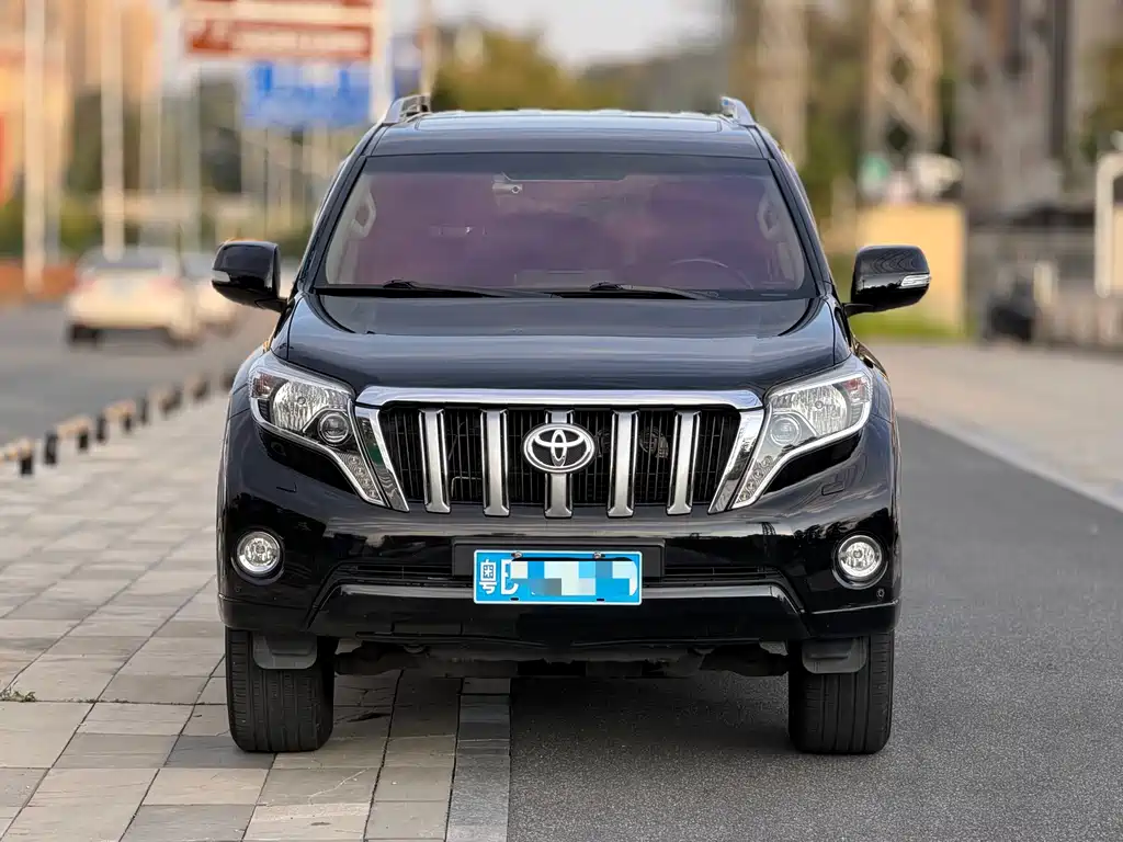 Toyota Prado 2015 4.0L Middle East Edition