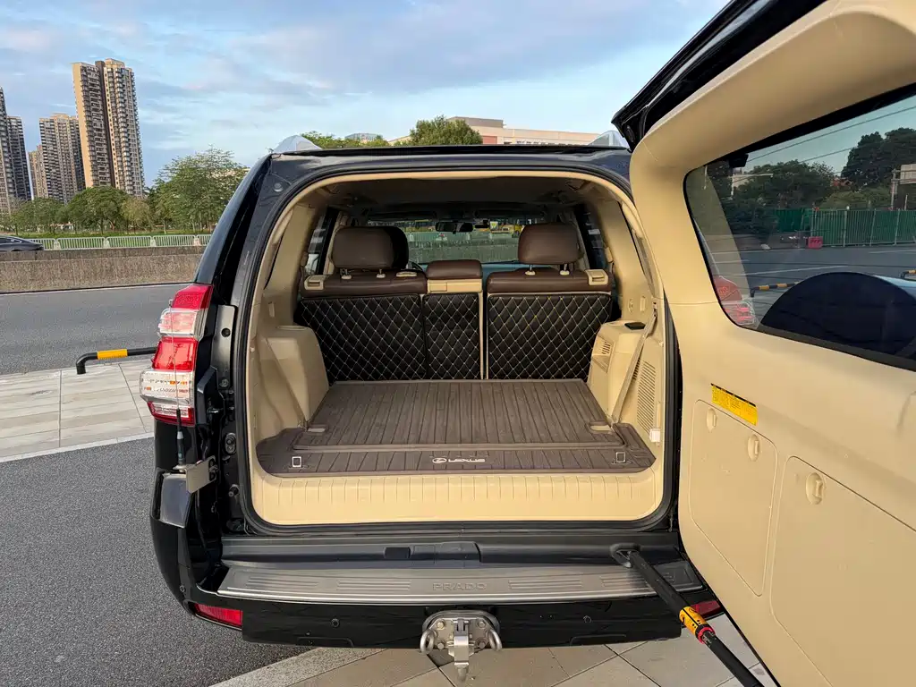 Toyota Prado 2015 4.0L Middle East Edition