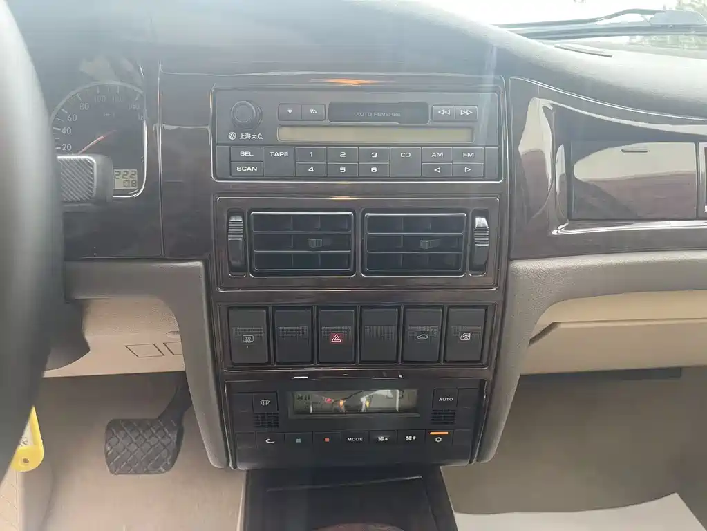 Volkswagen Santana Zhijun 2007 2.0 AT Luxury
