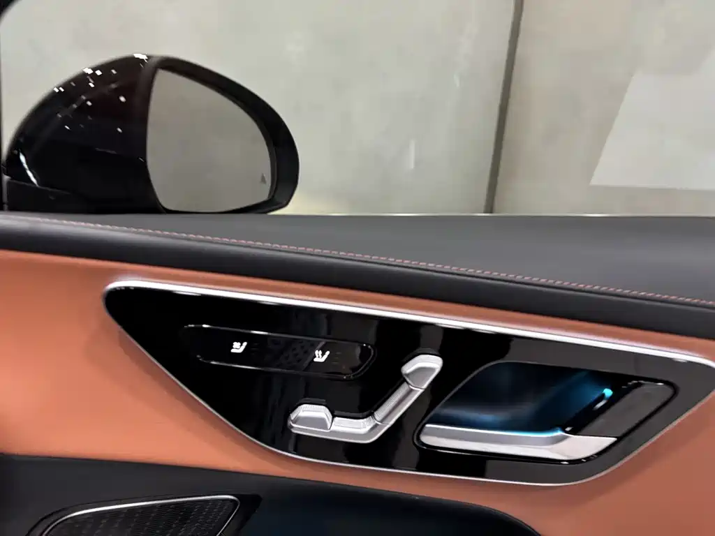 Mercedes-Benz GLC 2025 Facelift GLC 300 L 4MATIC Dynamic Edition 5-seat