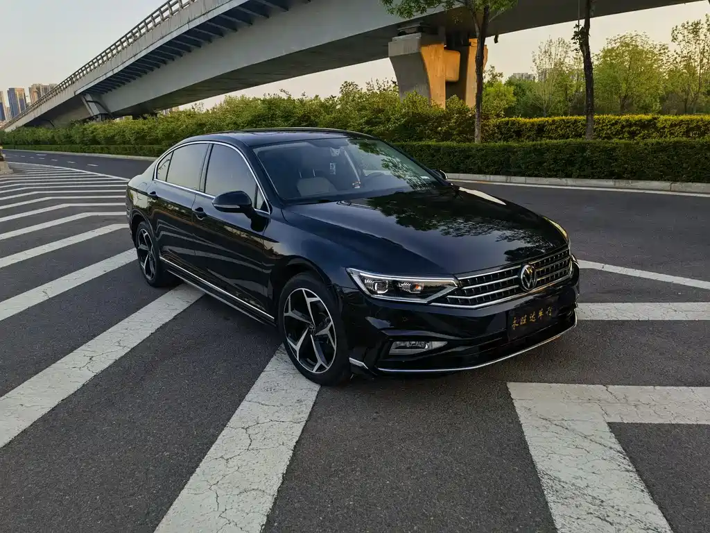 Volkswagen Magotan 2023 2 Million Units Commemorative Edition 330TSI DSG Leading Edition