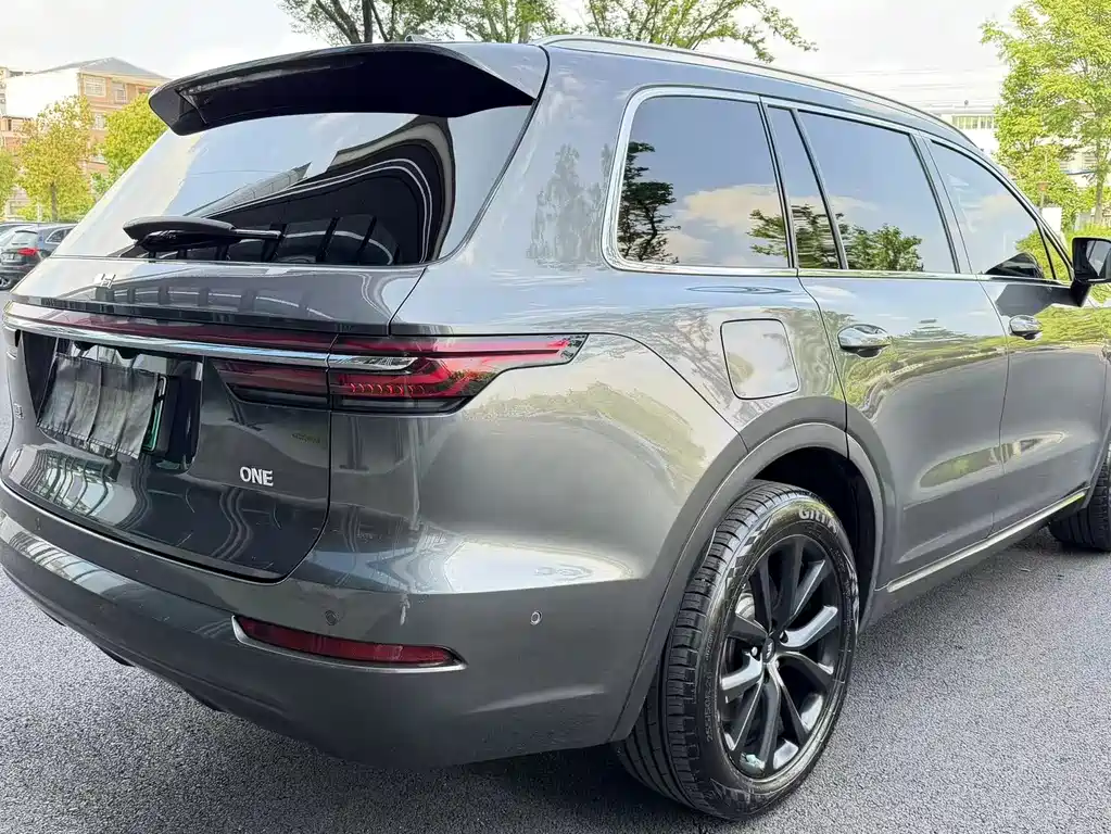 Li ONE 2021 EREV 6-Seater